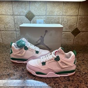 Jordan 4 SB Pine Green Size 12